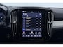 Volvo XC40 2.0 B3 Plus Black Edition | Pilot Assist | Harman/Kardon | BLIS | Stoel- stuurverwarming | 20 inch