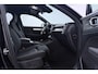 Volvo XC40 2.0 B3 Plus Black Edition | Pilot Assist | Harman/Kardon | BLIS | Stoel- stuurverwarming | 20 inch