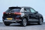 Volkswagen T-Roc 1.5 TSI Style - 150 pk **IQ Light / Camera / Massage / Carplay / Side Assist