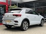 Volkswagen T-Roc 1.5 TSI AUT. *!* 3x R-LINE *!* PANODAK/ BEATS/ VIRTUAL/ 19 INCH/ CARPLAY *!*