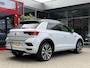 Volkswagen T-Roc 1.5 TSI AUT. *!* 3x R-LINE *!* PANODAK/ BEATS/ VIRTUAL/ 19 INCH/ CARPLAY *!*