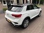 Volkswagen T-Roc 1.5 TSI 150pk Automaat Navi, ACC, 18" LMV, Trekhaak afn.