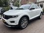 Volkswagen T-Roc 1.5 TSI 150pk Automaat Navi, ACC, 18" LMV, Trekhaak afn.