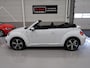 Volkswagen Beetle Cabriolet 1.2 TSI Sound Automaat Fender App connect Camera Stoelverwarming Xenon Led Airco-ecc Navigatie Boekjes aanwezig Windscherm 18 inch Twister velgen