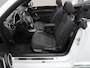 Volkswagen Beetle Cabriolet 1.2 TSI Sound Automaat Fender App connect Camera Stoelverwarming Xenon Led Airco-ecc Navigatie Boekjes aanwezig Windscherm 18 inch Twister velgen