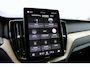 Volvo XC60 T6 Plug-in hybrid AWD Ultra Dark | Luchtvering | Panoramadak | Trekhaak | Verwarmbare voorstoelen en stuurwiel | Verwarmde achterbank | Head-up display | 360 graden camera | Premium audio by Harman Kardon | Adaptieve cruise control & pilot assist | Volledig elektrisch verstelbare stoelen met geheugen
