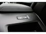 Volvo XC60 T6 Plug-in hybrid AWD Ultra Dark | Luchtvering | Panoramadak | Trekhaak | Verwarmbare voorstoelen en stuurwiel | Verwarmde achterbank | Head-up display | 360 graden camera | Premium audio by Harman Kardon | Adaptieve cruise control & pilot assist | Volledig elektrisch verstelbare stoelen met geheugen