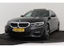 BMW 3-Serie Touring 320i High Executive M-Sport | Trekhaak | Panoramadak | CarPlay | Leer | Sportstoelen | Stoelverwarming |