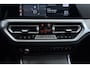 BMW 3-Serie Touring 320i High Executive M-Sport | Trekhaak | Panoramadak | CarPlay | Leer | Sportstoelen | Stoelverwarming |