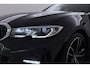 BMW 3-Serie Touring 320i High Executive M-Sport | Trekhaak | Panoramadak | CarPlay | Leer | Sportstoelen | Stoelverwarming |