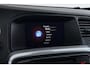 Volvo V60 2.0 T4 Business Sport R-Design | Trekhaak | Schuif-/Kanteldak | Org NL | Leer | Sportstoelen | Camera | Stoelverwarming