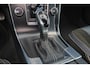 Volvo V60 T3 R-Design - Cruise control - Parkeersensoren achter - Navigatie - Trekhaak - 18' LMV
