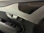 Volvo XC90 T8 AWD Recharge Plus Dark | 360 Camera | Harman Kardon | 455pk | Crystal White | Adaptieve Cruise Control | Stoelverwarming voor+achter | Stuurwielverwarming | Schuifdak | Full LED Meesturende koplampen | Pilot Assist | BLIS Dode Hoek Detectie | Elektrische voorstoelen geheugen | Lederen bekleding | Zitting verlenging voorstoelen | Lederen dashboard | 21 Inch | Google Infotainment | Keyless Drive | Privacy Glass | Elektrisch bedienbare achterklep | Geïntegreerd kinderzitje achterin | Geïntegreerde zongordijnen achterportieren | Verlichte instaplijsten | 7-Persoons | 4-Zone Climate Control | DAB Radio | Apple Carplay/Android Auto | Crystal White Metallic |