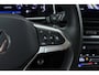 Volkswagen T-Roc 1.5 TSI R-Line | Trekhaak | Panoramadak | Digital Cockpit | CarPlay | Camera | Stoelverwarming |