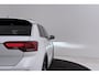 Volkswagen T-Roc 1.5 TSI R-Line | Trekhaak | Panoramadak | Digital Cockpit | CarPlay | Camera | Stoelverwarming |