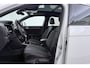 Volkswagen T-Roc 1.5 TSI R-Line | Trekhaak | Panoramadak | Digital Cockpit | CarPlay | Camera | Stoelverwarming |
