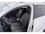 Volkswagen T-Roc 1.5 TSI R-Line | Trekhaak | Panoramadak | Digital Cockpit | CarPlay | Camera | Stoelverwarming |