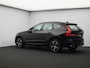 Volvo XC60 B5 250PK Mild Hybrid R-Design / Panoramisch Dak / Harman Kardon / 360gr Camera / Parkeerverwarming / Trekhaak / Head Up / BLIS / Adaptive Cruise / 4 Zone Climate Control /