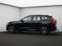 Volvo XC60 B5 250PK Mild Hybrid R-Design / Panoramisch Dak / Harman Kardon / 360gr Camera / Parkeerverwarming / Trekhaak / Head Up / BLIS / Adaptive Cruise / 4 Zone Climate Control /