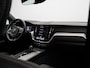 Volvo XC60 B5 250PK Mild Hybrid R-Design / Panoramisch Dak / Harman Kardon / 360gr Camera / Parkeerverwarming / Trekhaak / Head Up / BLIS / Adaptive Cruise / 4 Zone Climate Control /