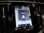 Volvo XC60 B5 250PK Mild Hybrid R-Design / Panoramisch Dak / Harman Kardon / 360gr Camera / Parkeerverwarming / Trekhaak / Head Up / BLIS / Adaptive Cruise / 4 Zone Climate Control /