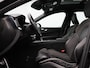 Volvo XC60 B5 250PK Mild Hybrid R-Design / Panoramisch Dak / Harman Kardon / 360gr Camera / Parkeerverwarming / Trekhaak / Head Up / BLIS / Adaptive Cruise / 4 Zone Climate Control /