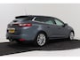 Renault Megane Estate 1.3 TCe Limited | Trekhaak | Camera | CarPlay | Groot Navi | Climate Control |