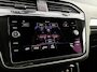 Volkswagen Tiguan 1.5 TSI ACT 150pk DSG Highline Business R | Panoramadak | Trekhaak | Navigatie