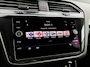 Volkswagen Tiguan 1.5 TSI ACT 150pk DSG Highline Business R | Panoramadak | Trekhaak | Navigatie