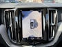 Volvo XC60 2.0 T8 Plug-in hybrid AWD Plus Dark VAN: 52.900,- VOOR: 50.877,-,- UW HERFSTVOORDEEL: 2.023,-| LUCHTVERING| PANO| HARMAN KARDON| MEMORY STOELEN| ACHTERBANK VERWARMD| HUD| 360 CAMERA| RECENT ONDERHOUD GEHAD BIJ VOLVO DEALER\ FABRIEKSGARANTIE|