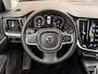 Volvo V60 2.0 B3 Core NL-Auto Panodak / Trekhaak / Camera / Harmen/Kardon / All Season