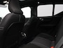 Volvo XC40 2.0 B4 Plus Dark / Trekhaak / Pan. dak / Harman Kardon / 360 camera / Nubuck / Stoel-stuur+voorruitverwarming