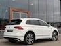 Volkswagen Tiguan 2.0 TSI 4Motion R-LINE 220PK | ACC | Pano | Stoelmassage | 20 inch | Stoel/Stuurverwarming | Achteruitrijcamera | Apple Carplay |
