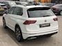 Volkswagen Tiguan 2.0 TSI 4Motion R-LINE 220PK | ACC | Pano | Stoelmassage | 20 inch | Stoel/Stuurverwarming | Achteruitrijcamera | Apple Carplay |