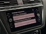 Volkswagen Tiguan 2.0 TSI 4Motion R-LINE 220PK | ACC | Pano | Stoelmassage | 20 inch | Stoel/Stuurverwarming | Achteruitrijcamera | Apple Carplay |
