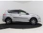 Toyota RAV4 2.5 Hybrid AWD Style | Dealer onderhouden | Rood Leder | Stoelverwarming | Navigatie | Climate Control | Cruise Control Adaptive | Parkeersensoren voor+achter | Elektrische achterklep |