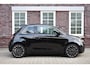 Fiat 500e 42KWh La Prima/SOH 95.2% Panoramadak/Leer/JBL Speaker/ Active cruise control/17"lmv/Apple car play Wij zijn op afspraak geopend! Graag bellen voor uw komst.