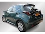 Toyota Yaris 1.5 Hybrid 115 Comfort Elektrische zijspiegels, Achteruitrijcamera, Apple en Adroid auto.