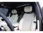 Land Rover Range Rover P550e Autobiography | NP € 198.631,-| Elektrische trekhaak | Koelvak in de midden console | Perlino interieur