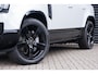 Land Rover Defender 110 2.0 P300e 110 X-Dynamic HSE | HNP € 120.079,- | Trekhaak | Blackpack | Koelvak middenconsole | 22 Inch Gloss Black velgen