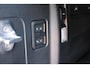 Land Rover Defender 110 P300e X-Dynamic HSE | HNP € 126060,- | Caraway | Elec Trekhaak | 22'' | Body wrap Britisch Racing green