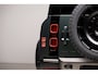 Land Rover Defender 110 P300e 110 X-Dynamic SE | HNP € 124.424,- | 6-Zits | Elec Trekhaak | Mat Groene wrap | Octa Style Velgen