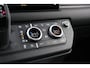 Land Rover Defender 110 P300e 110 X-Dynamic SE | HNP € 124.424,- | 6-Zits | Elec Trekhaak | Mat Groene wrap | Octa Style Velgen