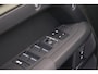 Land Rover Defender 110 P300e 110 X-Dynamic SE | HNP € 124.424,- | 6-Zits | Elec Trekhaak | Mat Groene wrap | Octa Style Velgen