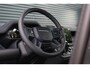 Land Rover Defender 110 P300e 110 X-Dynamic SE | HNP € 124.424,- | 6-Zits | Elec Trekhaak | Mat Groene wrap | Octa Style Velgen