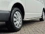 Volkswagen Transporter 2.0 TDI L1H1 Airco Camera Trekhaak Imperiaal Laadruimte betimmering