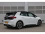 Volkswagen ID.3 204pk First 58 kWh | SoH 94% | Navigatie | Stoelverwarming | App Connect | Parkeersensoren |