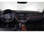 Volvo XC60 T8 Recharge AWD Ultimate Dark - Panorama/schuifdak - IntelliSafe Assist & Surround - 360º Camera - Bowers & Wilkins audio - Adaptieve LED koplampen - Verwarmde voorstoelen, stuur & achterbank - Parkeersensoren voor & achter - Elektr. bedienb. voorstoelen met geheugen - Geventileerde voorstoelen - Head up display - Draadloze tel. lader - Standkachel - Extra getint glas - 20' LMV