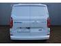 Ford E-Transit Custom 340 L2H1 'Limited' 71kWh-160kWh/218pk ELEKTRISCH ! Juni 2026, slechts 1.500km ! Trekgewicht 2.300kg. Autm. airco, stoel-, stuur-, spiegel- en voorraamverw., navigatie, telefoonvoorb., 3-zits, lane- en side assist, 360gr. camera etc.