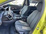 Peugeot 208 1.2 Hybrid 110 PK Allure | Automaat | | Hybride Elektrisch rijden met Automaat | Navigatie | Parkeercamera | draadloze telefoonlader | Stoelverwarming | LED Verlichting | Apple Carplay/Android Auto | Trekhaak |